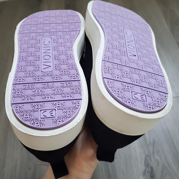 Vionic Slip On Sneaker 8 Kimmie Black Leather Perforated Casual Orthotic Classic - Picture 11 of 13